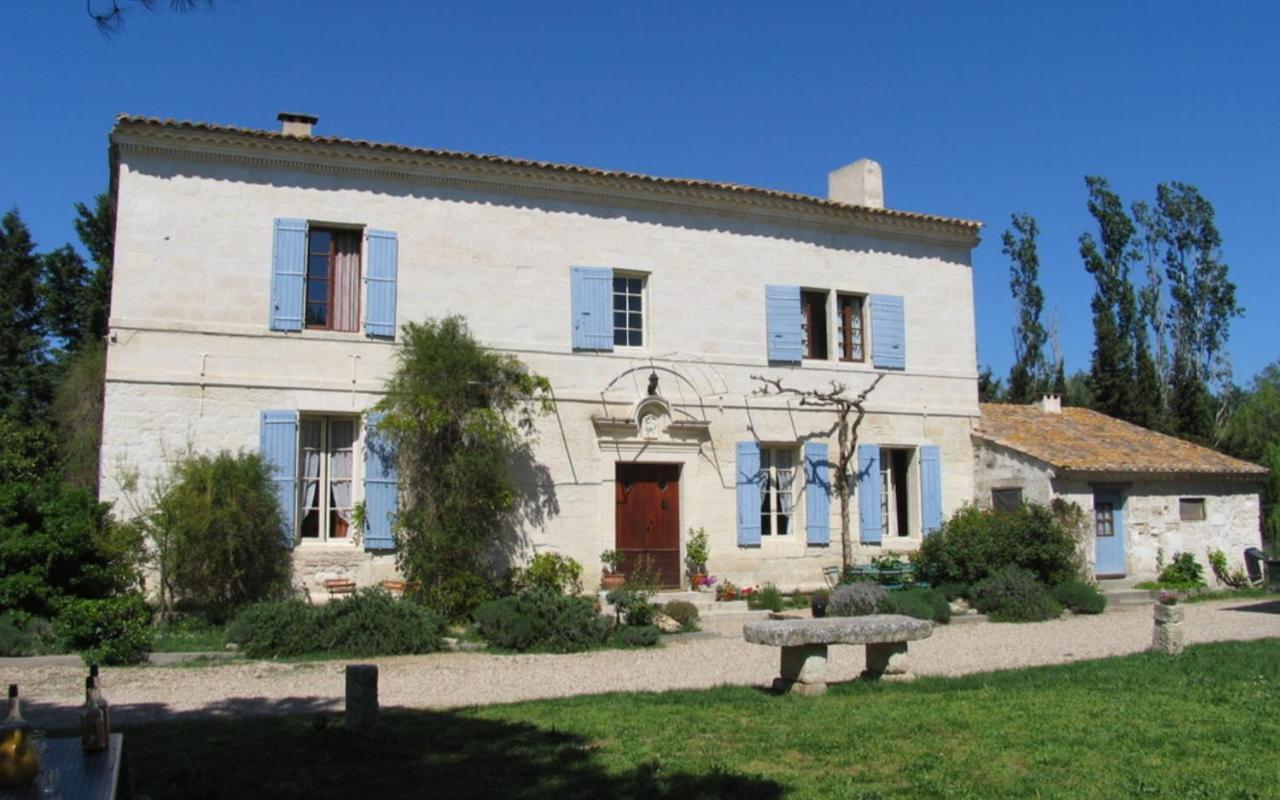 Le Mas Blanc Saint-Gilles  Εξωτερικό φωτογραφία